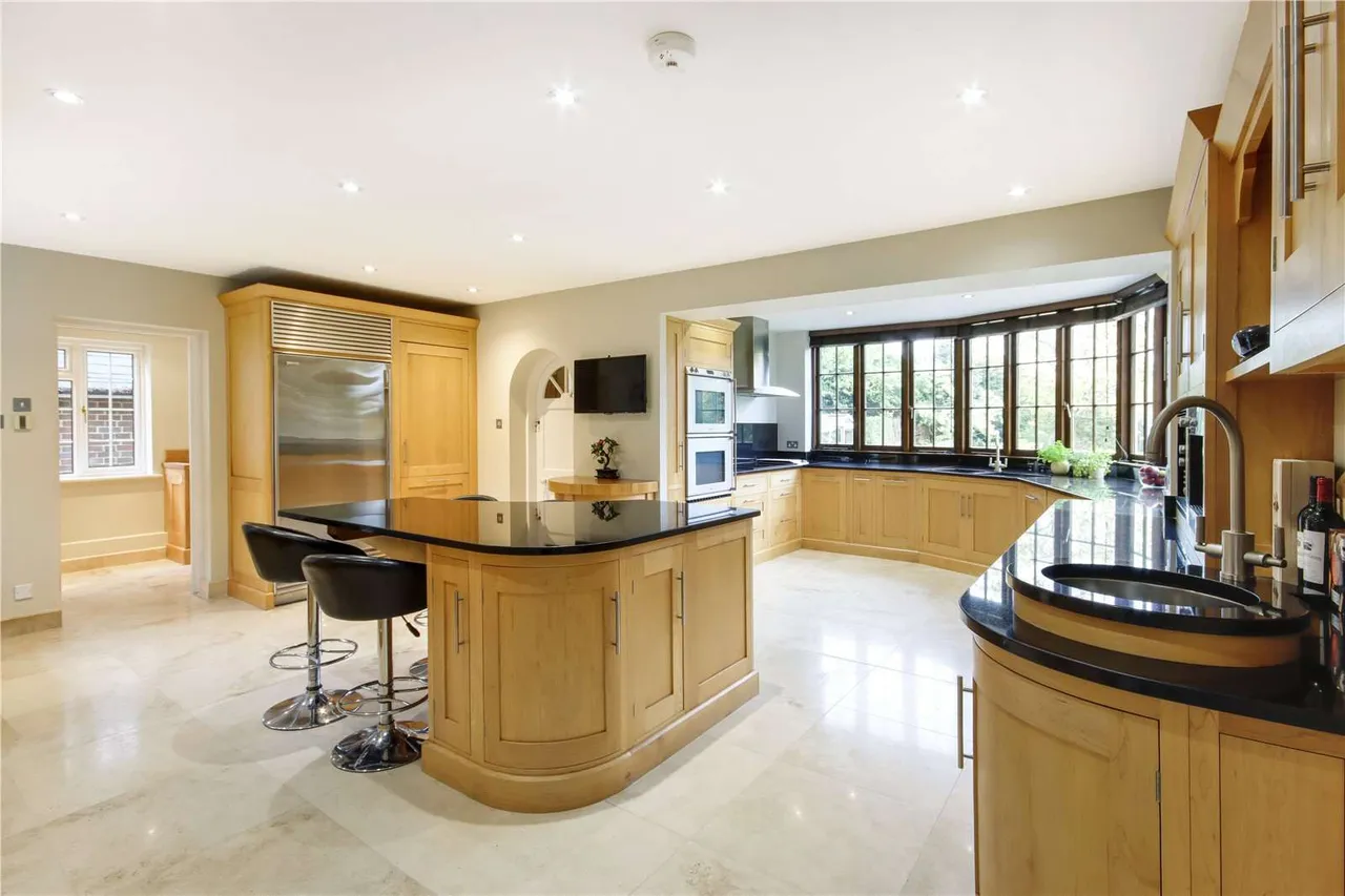 Marle Place Road, Brenchley, Tonbridge, Kent, TN12 7HS, photo 5