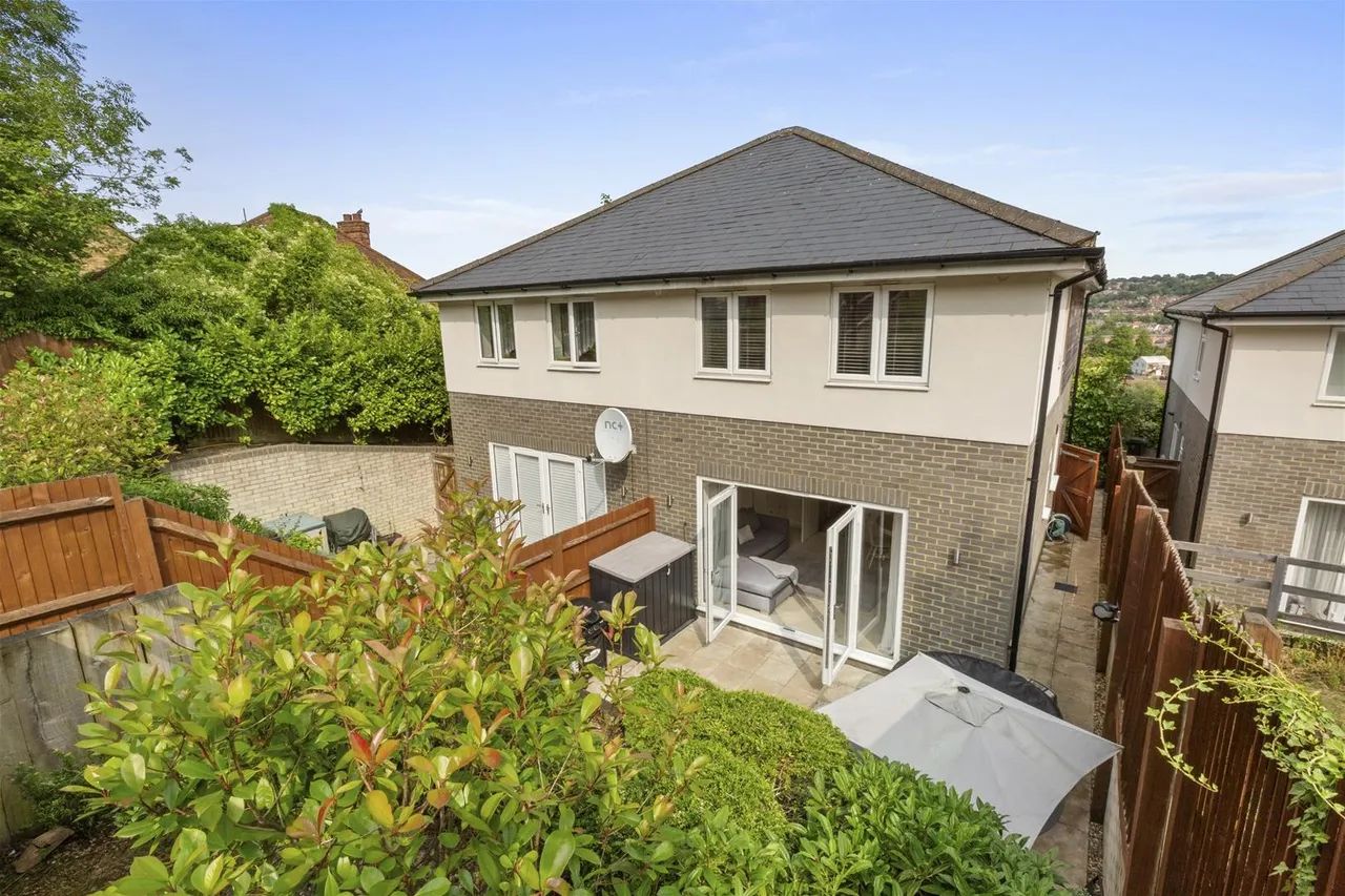 Carrington Road, High Wycombe, HP12, photo 16
