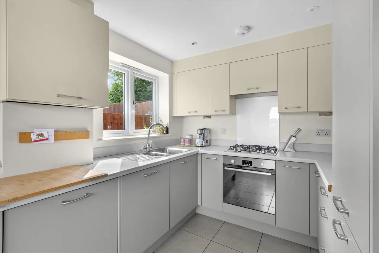 Carrington Road, High Wycombe, HP12, photo 5