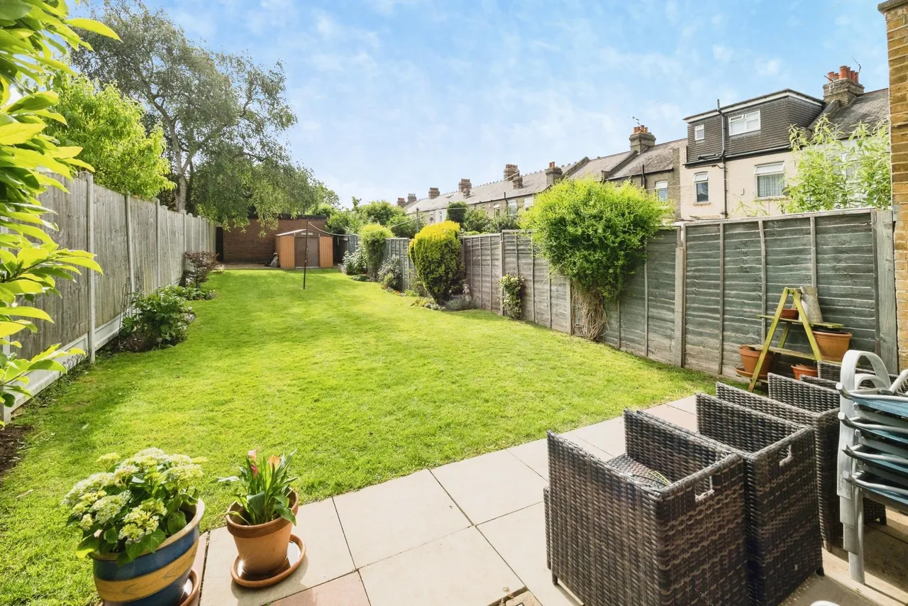Chingford Mount Road, London, E4, photo 4