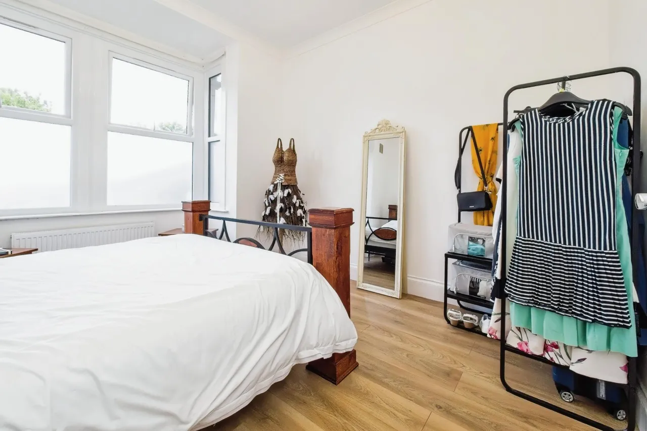 Chingford Mount Road, London, E4, photo 9