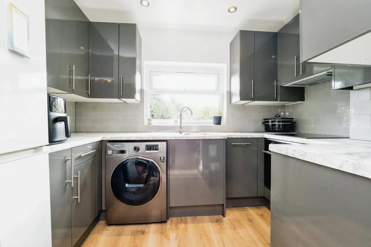 Chingford Mount Road, London, E4, photo 3