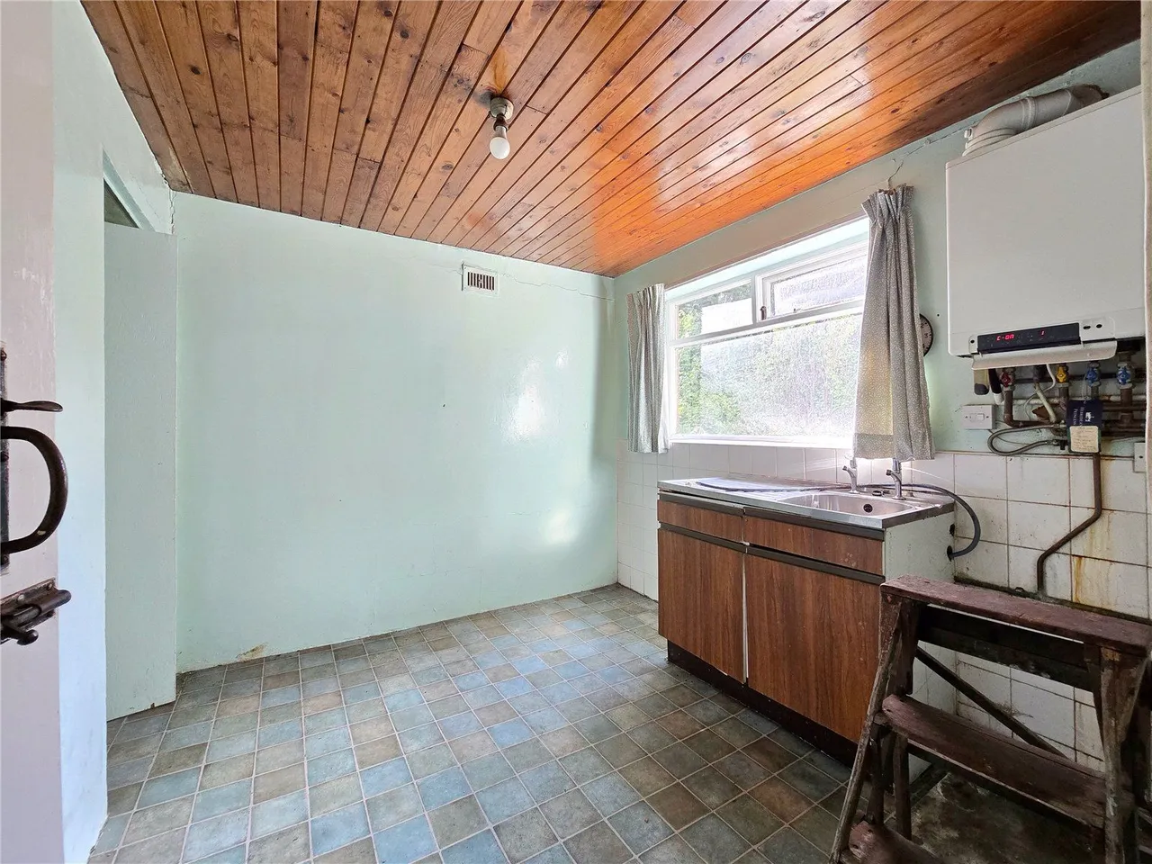 Bury Road, Rawtenstall, BB4, photo 13