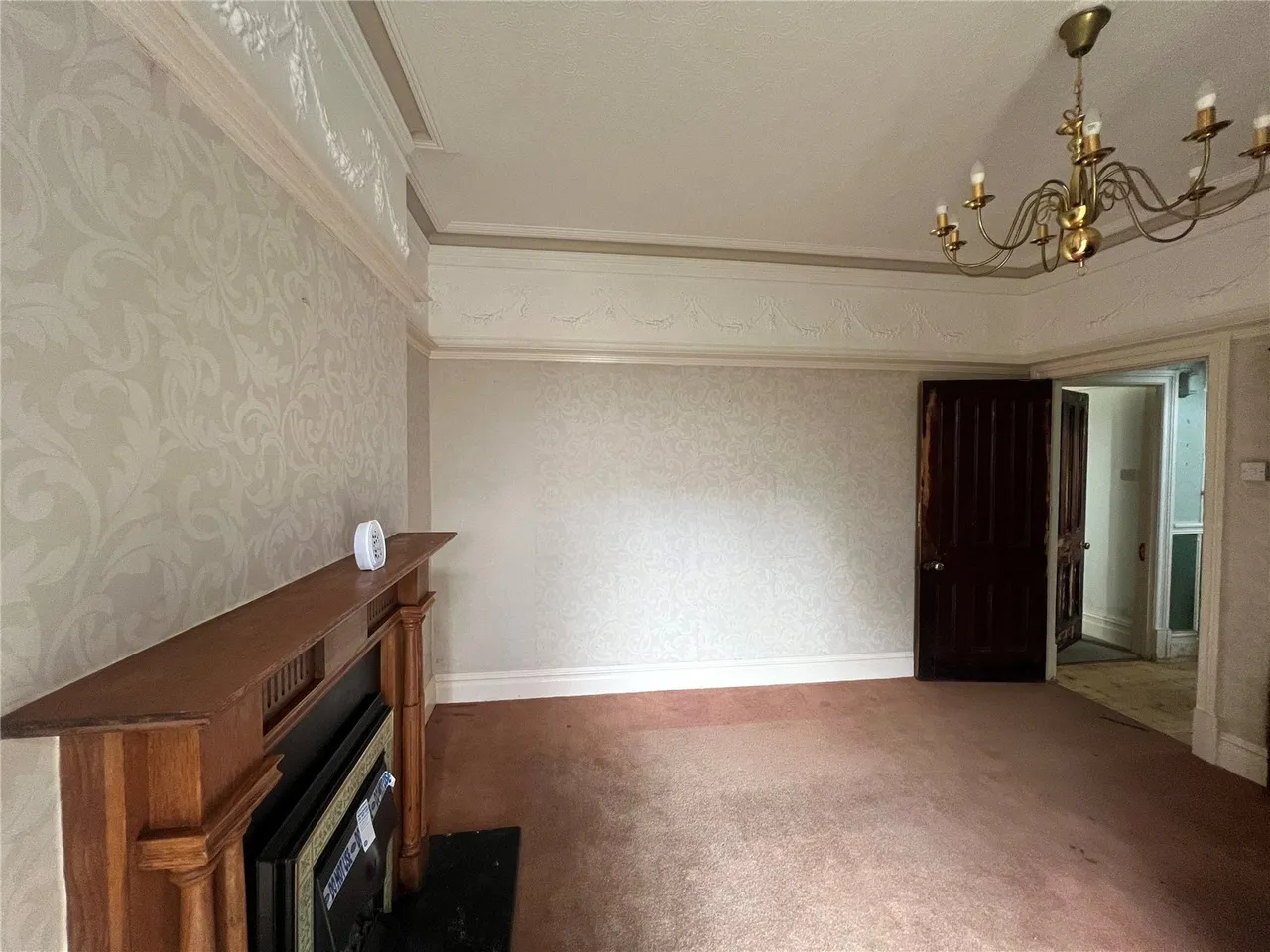 Coleshill Terrace, Llanelli, SA15, photo 4
