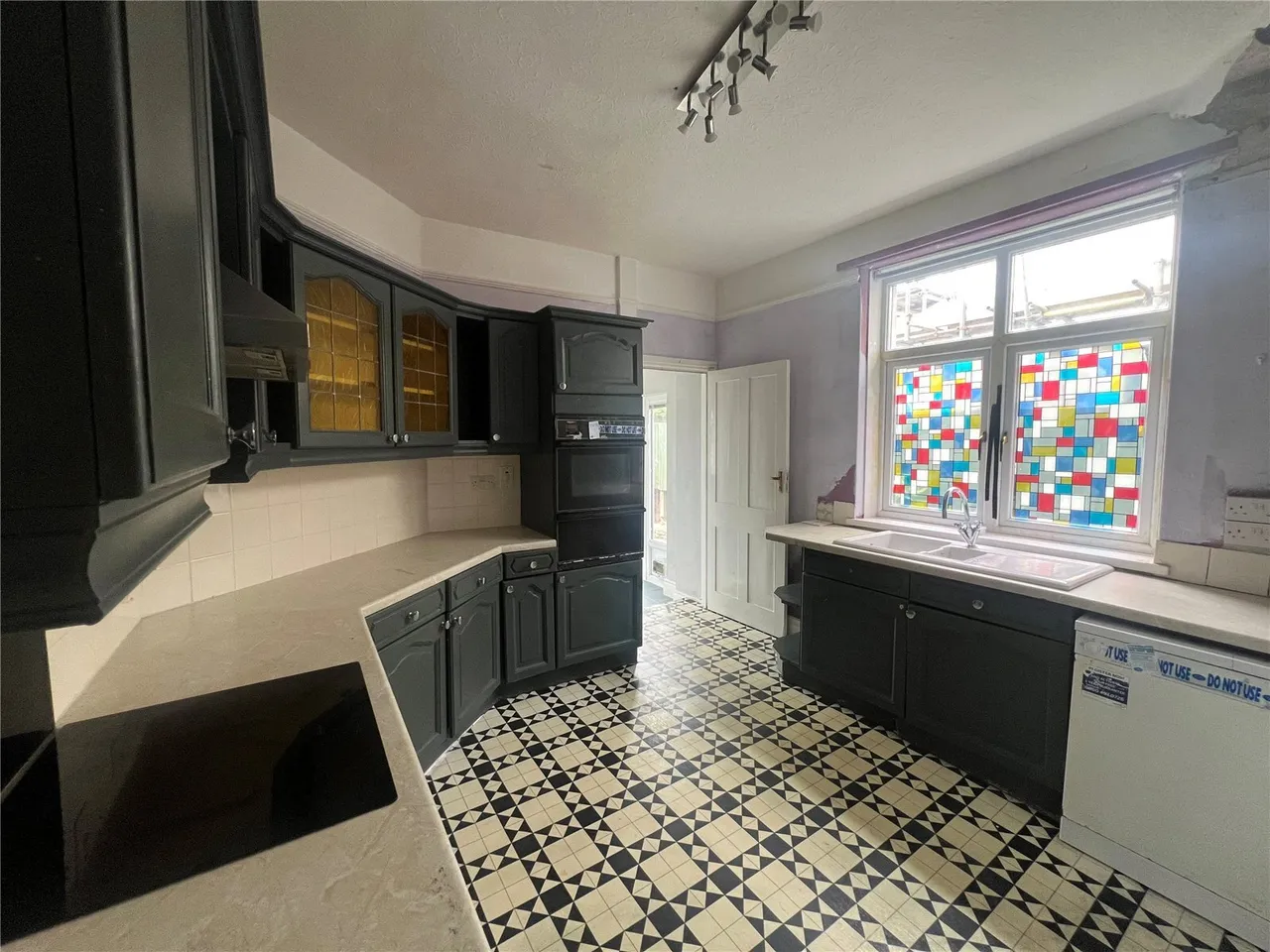 Coleshill Terrace, Llanelli, SA15, photo 5
