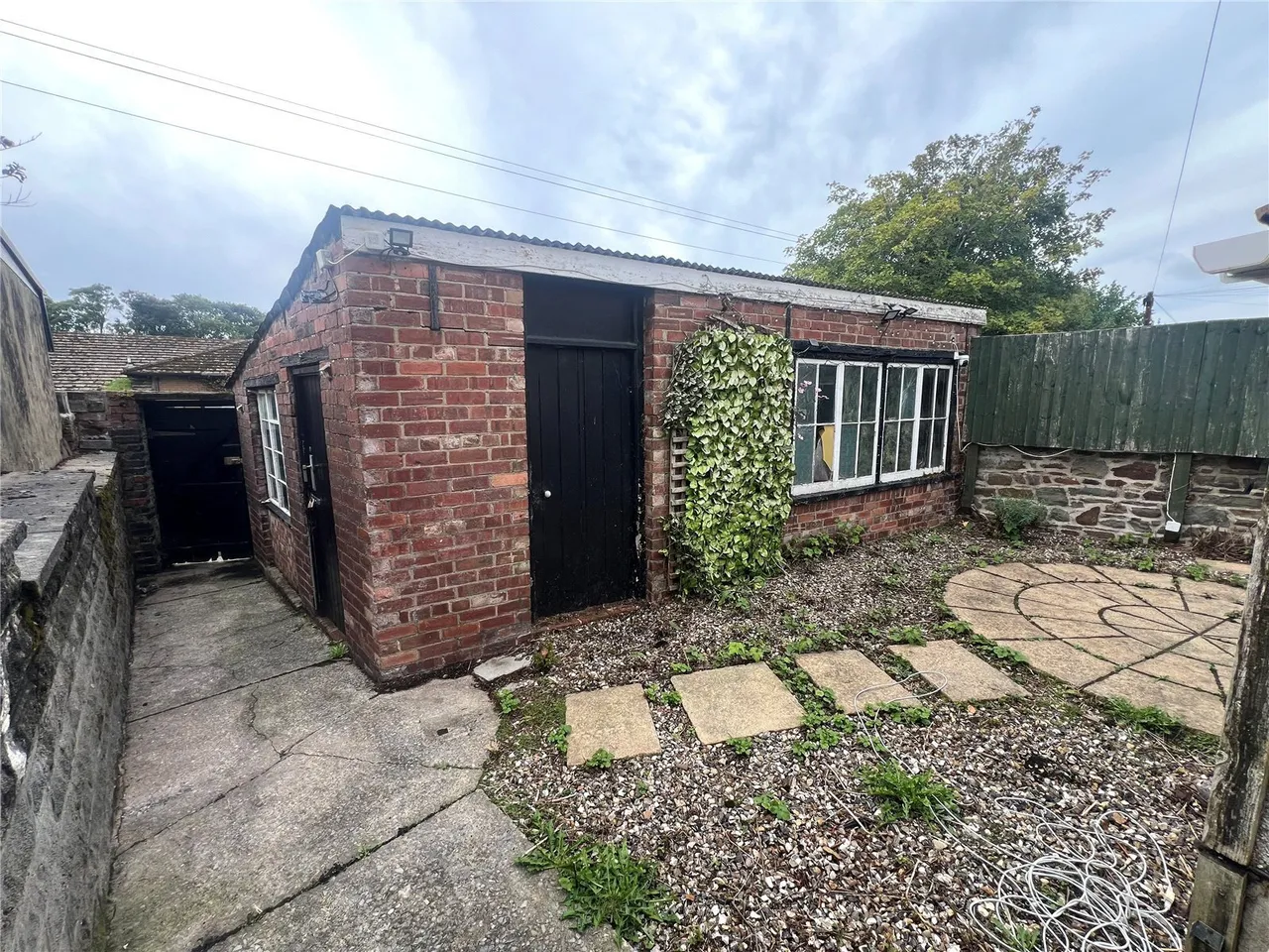 Coleshill Terrace, Llanelli, SA15, photo 20