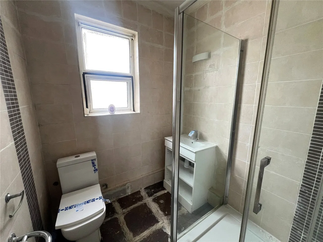 Coleshill Terrace, Llanelli, SA15, photo 17