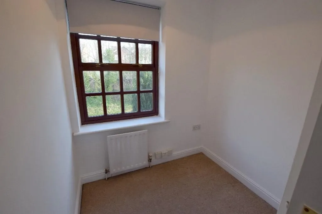 Fieldhouse Court, Stone, ST15, photo 10