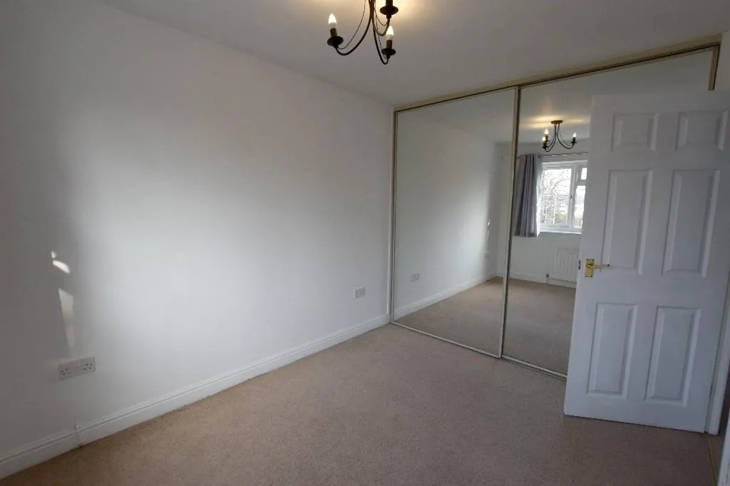 Fieldhouse Court, Stone, ST15, photo 8
