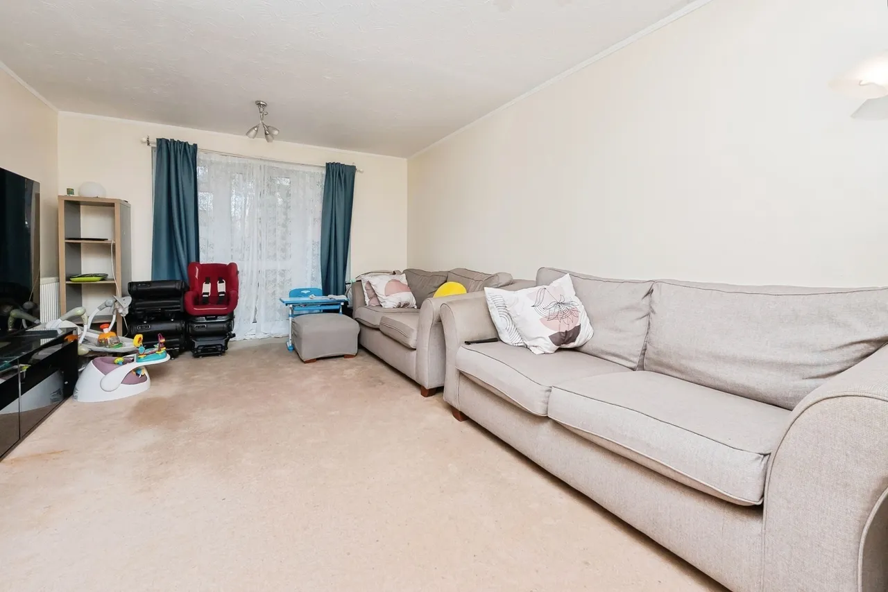 Burgess Green Close, St. Annes Park, Bristol, BS4, photo 2