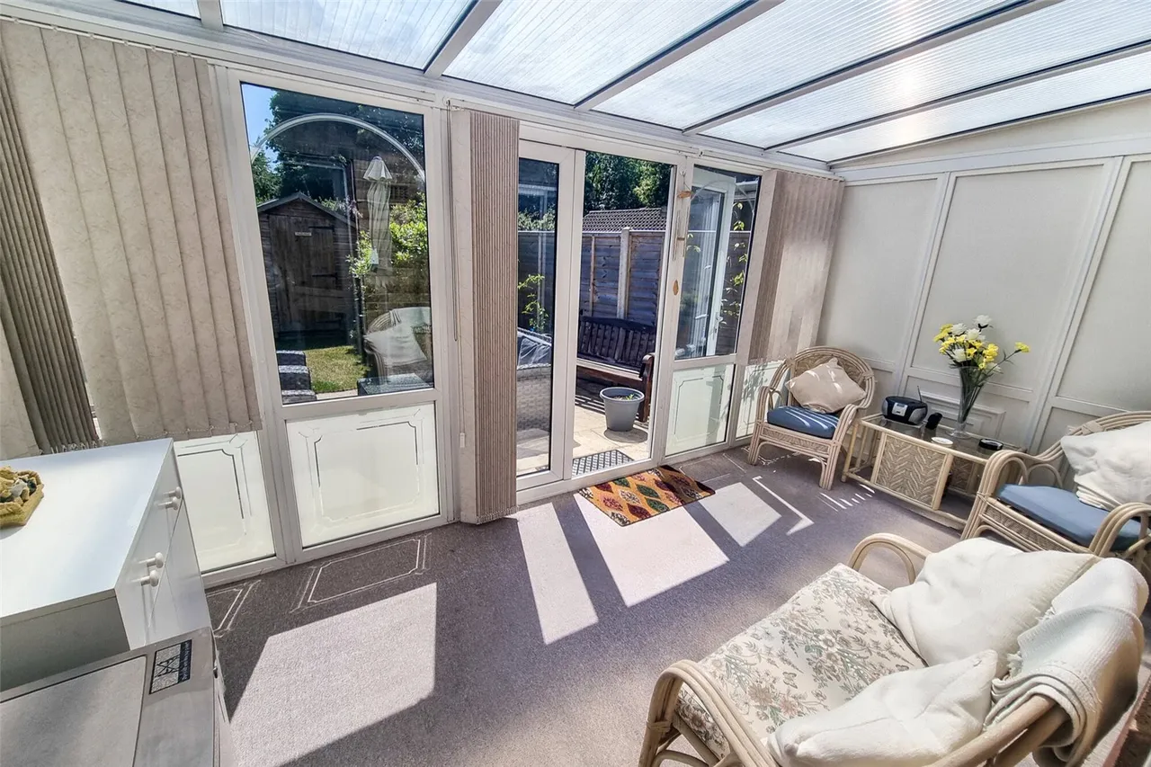 Burrwood Gardens, Ash Vale, Guildford, Surrey, GU12 5HN, photo 7