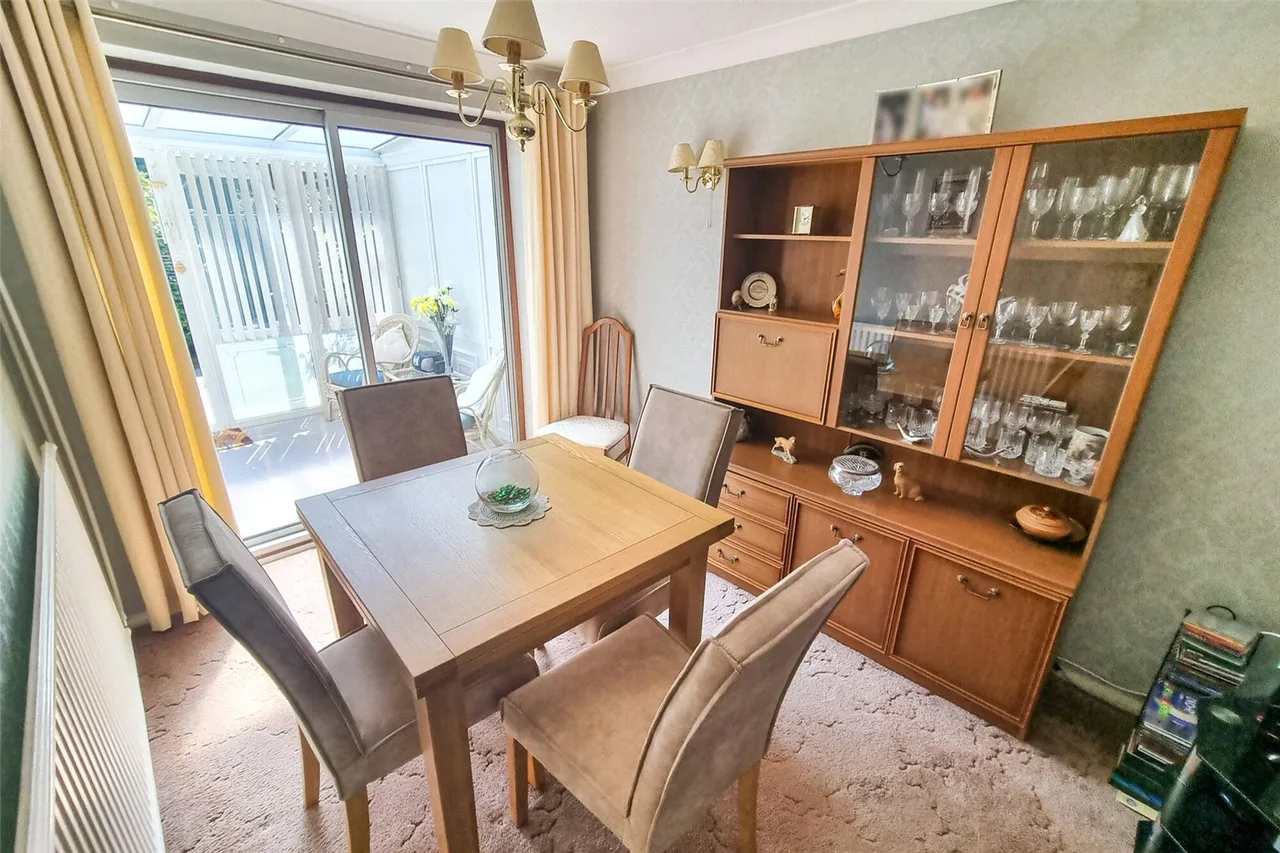 Burrwood Gardens, Ash Vale, Guildford, Surrey, GU12 5HN, photo 5
