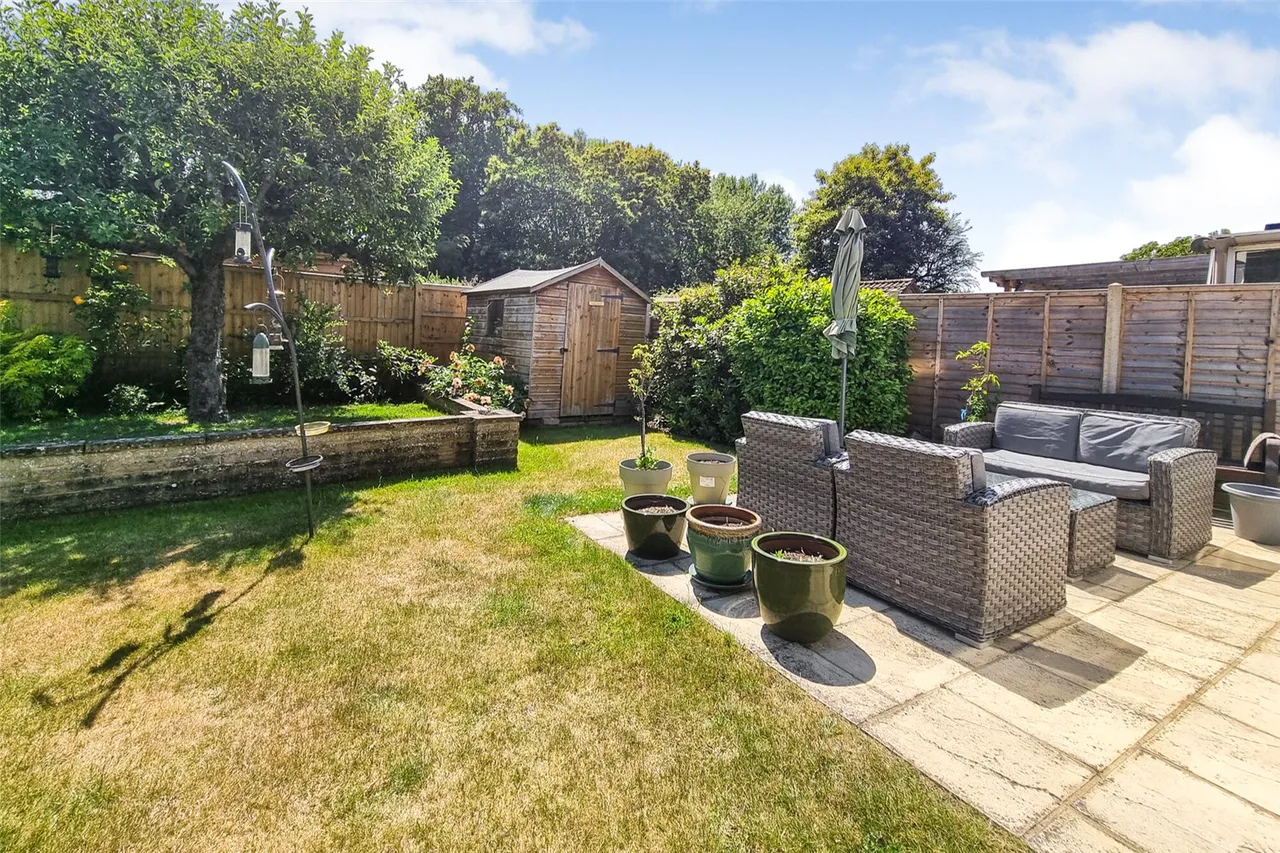 Burrwood Gardens, Ash Vale, Guildford, Surrey, GU12 5HN, photo 17