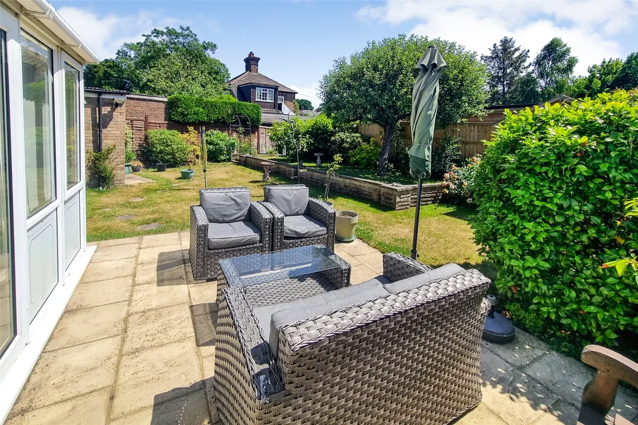 Burrwood Gardens, Ash Vale, Guildford, Surrey, GU12 5HN, photo 16