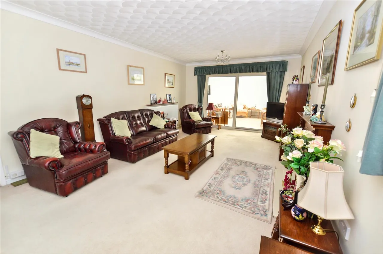De Morley Garth, Sheringham, NR26, photo 4