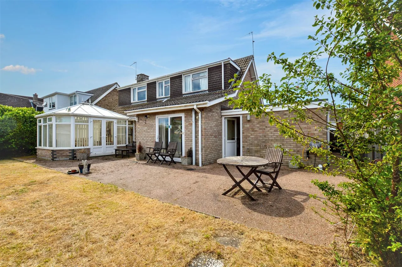 De Morley Garth, Sheringham, NR26, photo 2