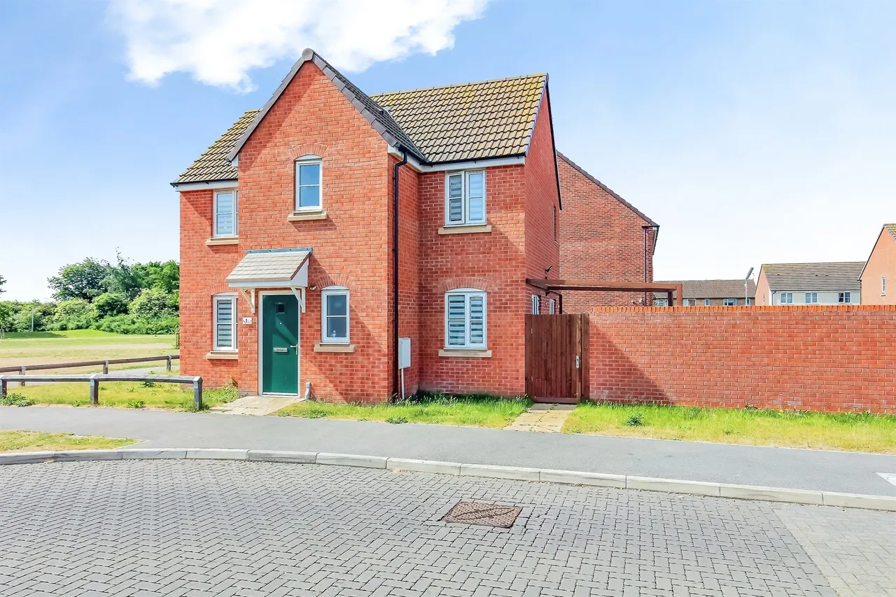3 bed house for sale, Spruce Grove, Peterborough, PE1
