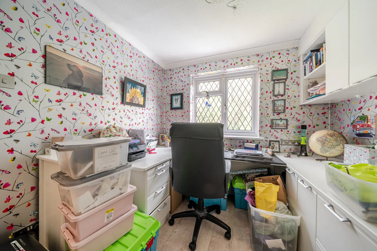 Burrows Close, Penn, HP10, photo 15
