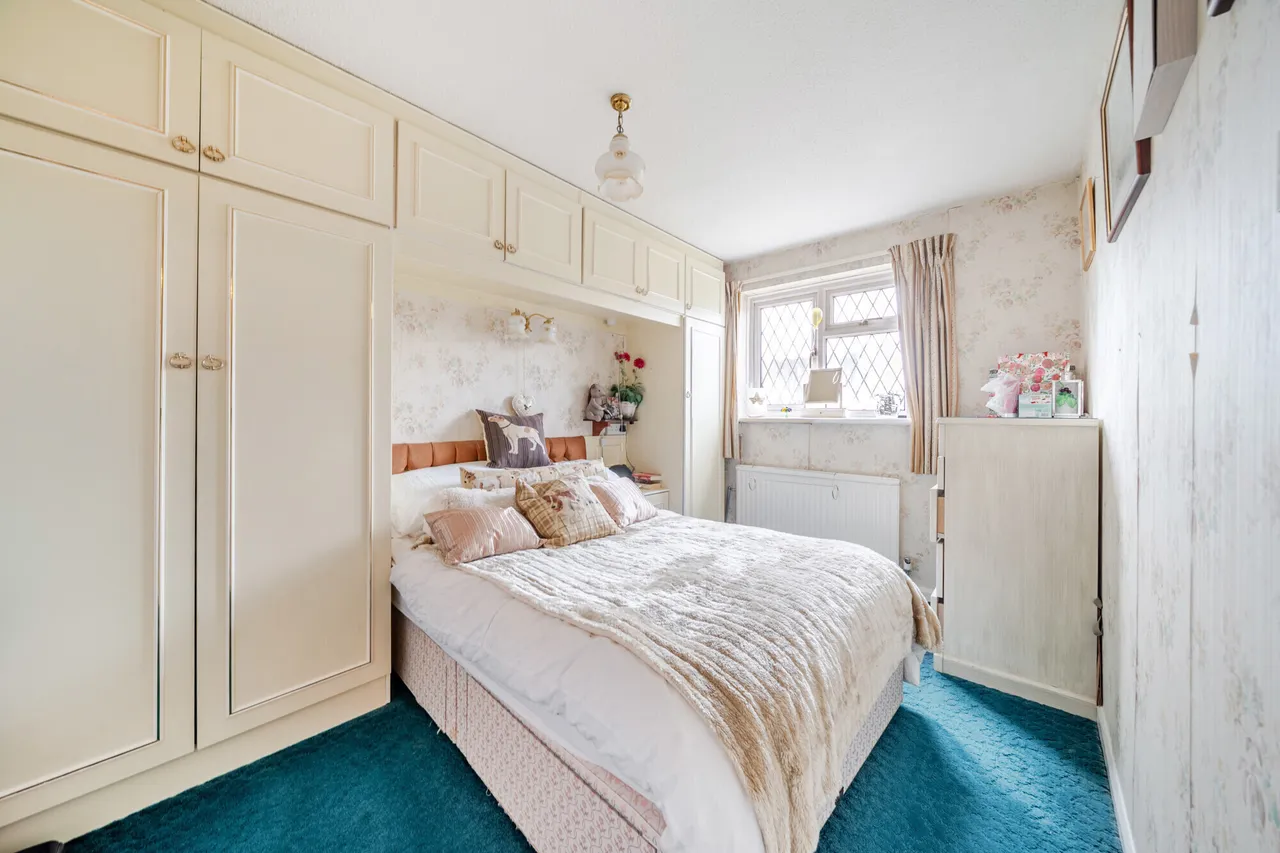 Burrows Close, Penn, HP10, photo 17