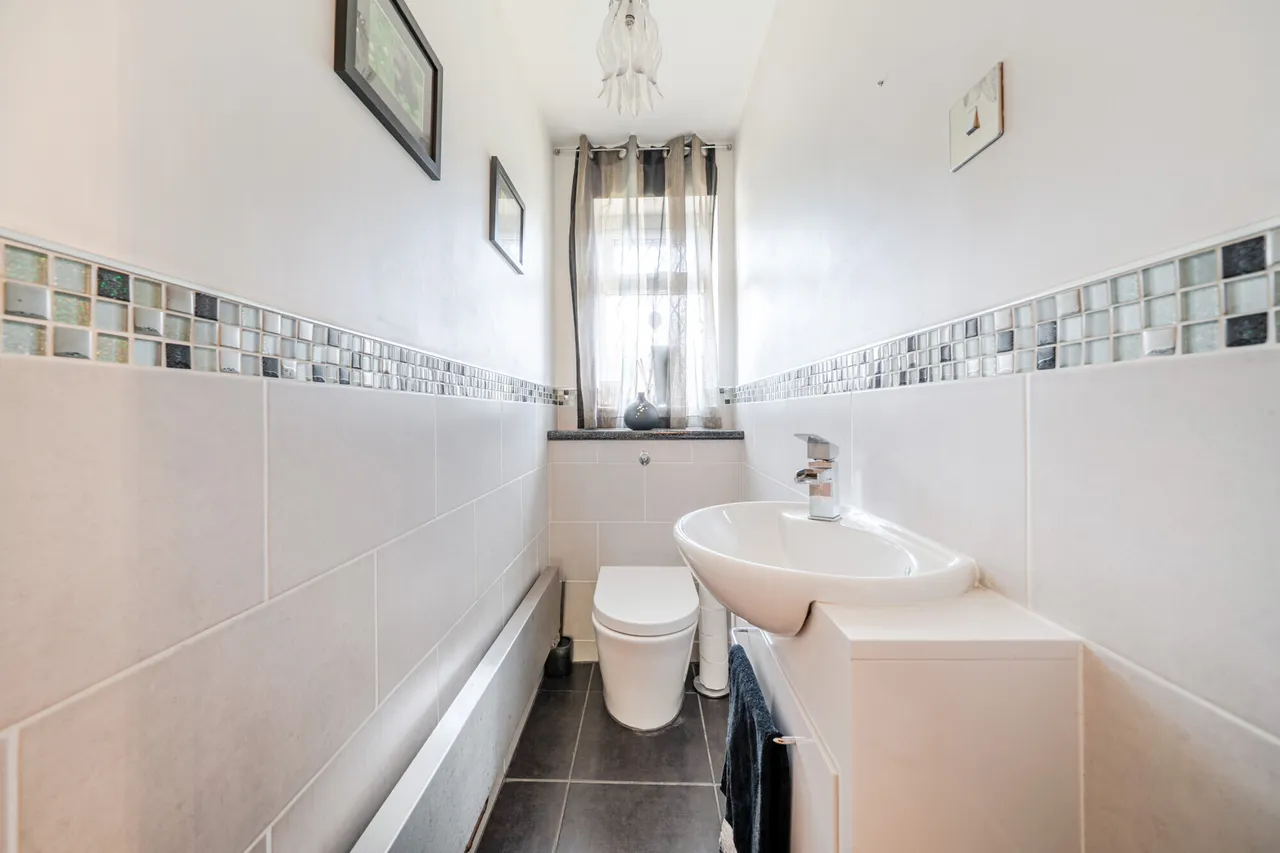 Burrows Close, Penn, HP10, photo 16