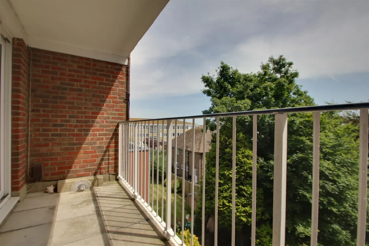 Tennyson Road, Worthing, photo 2