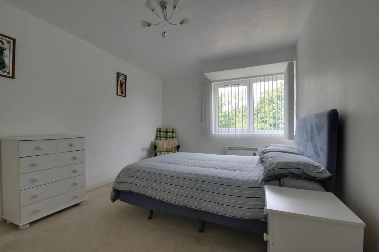 Tennyson Road, Worthing, photo 9