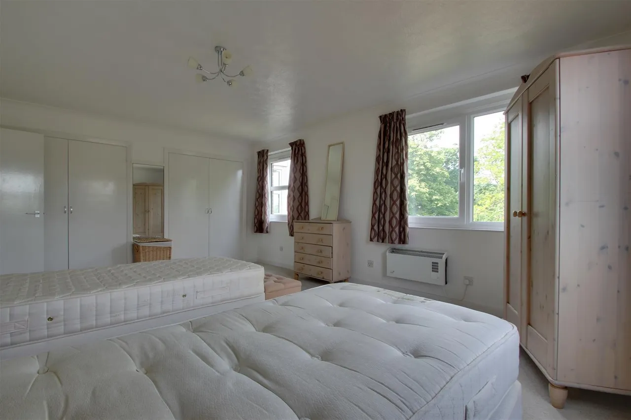 Tennyson Road, Worthing, photo 8