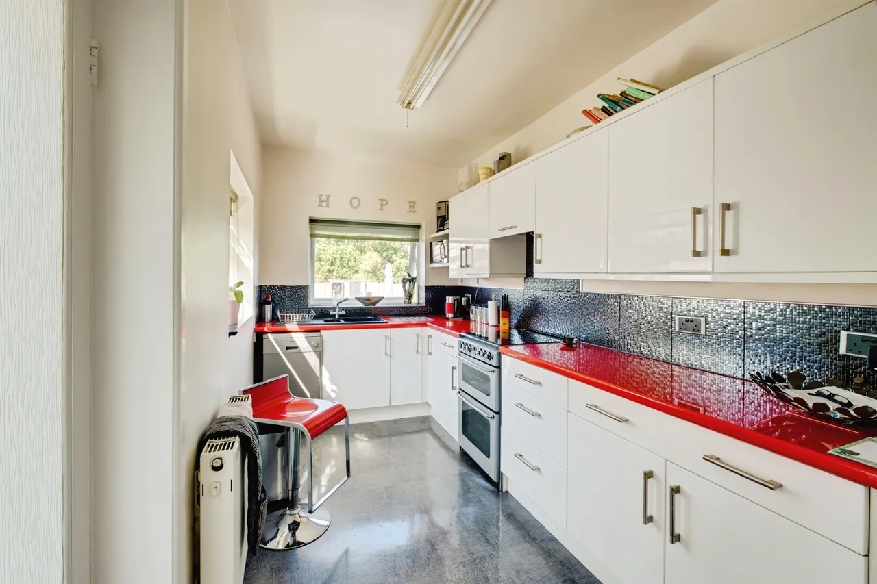 Brierley Road, Bournemouth, BH10, photo 3