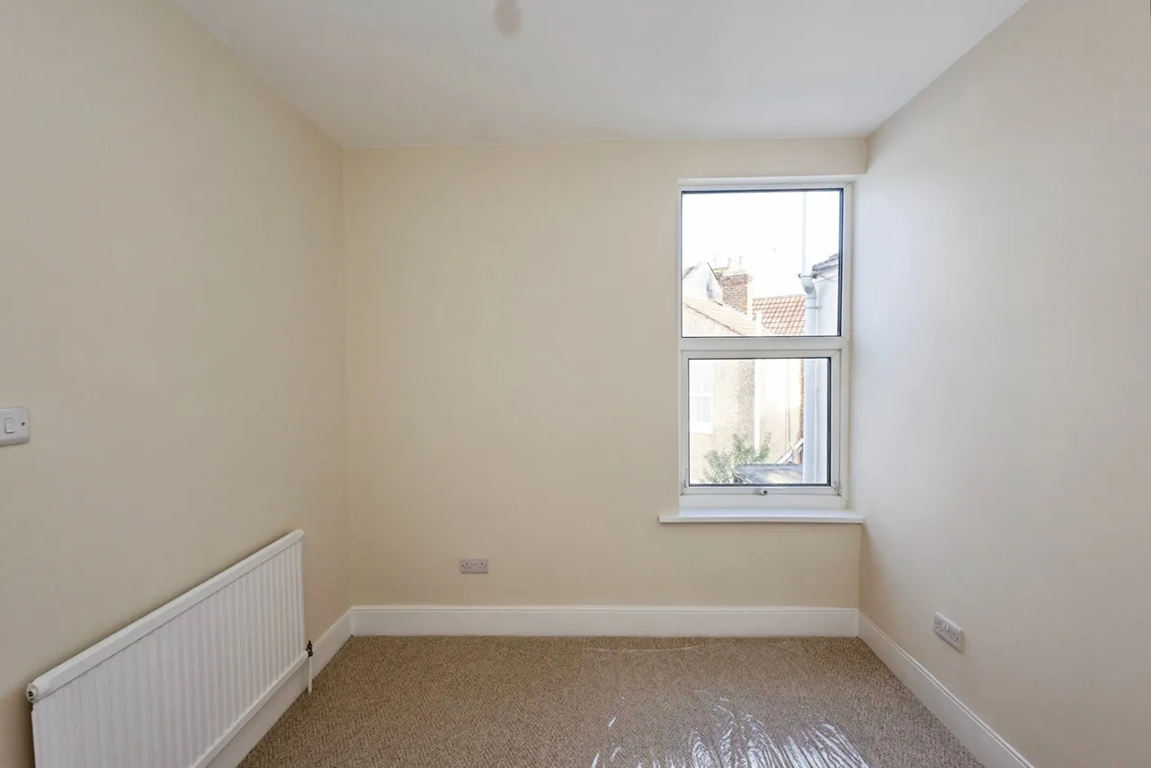 Walden Road, Portsmouth, PO2, photo 20