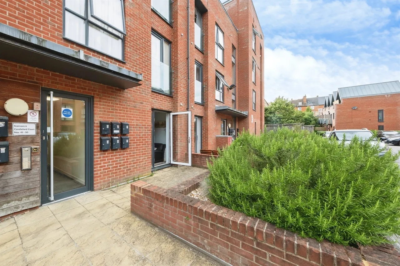Candleford Court, Buckingham, photo 11