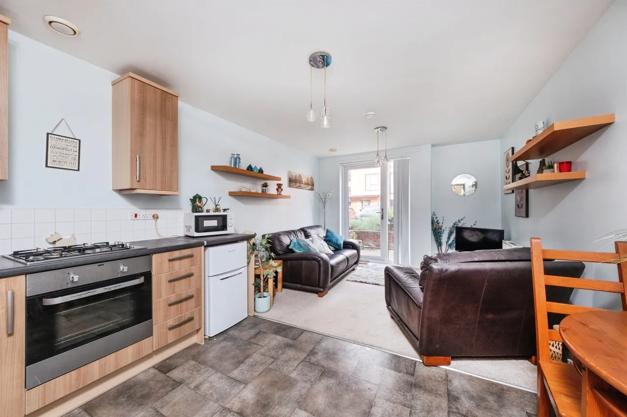 Candleford Court, Buckingham, photo 4
