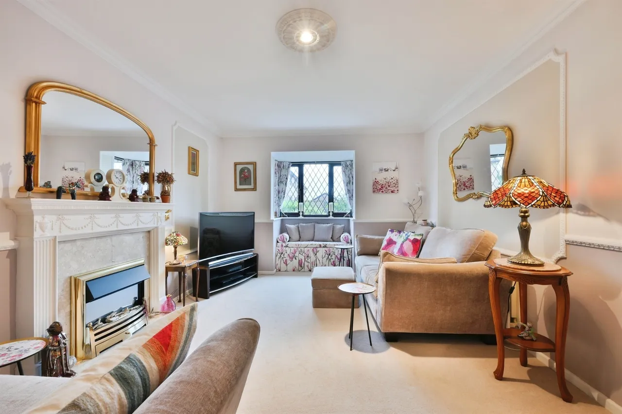 Chelveston, Welwyn Garden City, AL7, photo 3