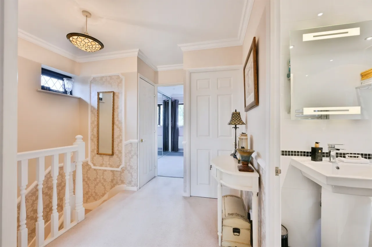 Chelveston, Welwyn Garden City, AL7, photo 22