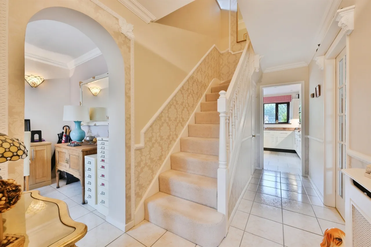 Chelveston, Welwyn Garden City, AL7, photo 21