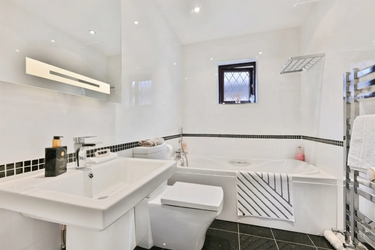 Chelveston, Welwyn Garden City, AL7, photo 17