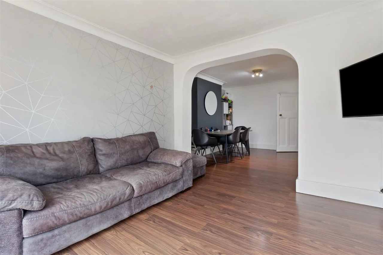 St. Andrews Road, Tarring, Worthing, photo 5