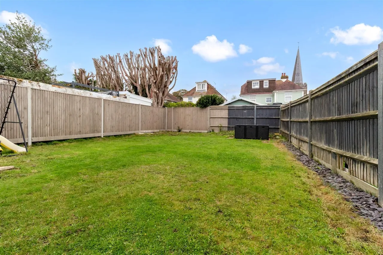St. Andrews Road, Tarring, Worthing, photo 17