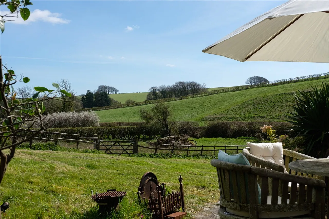 Rew, Martinstown, DT2, photo 52
