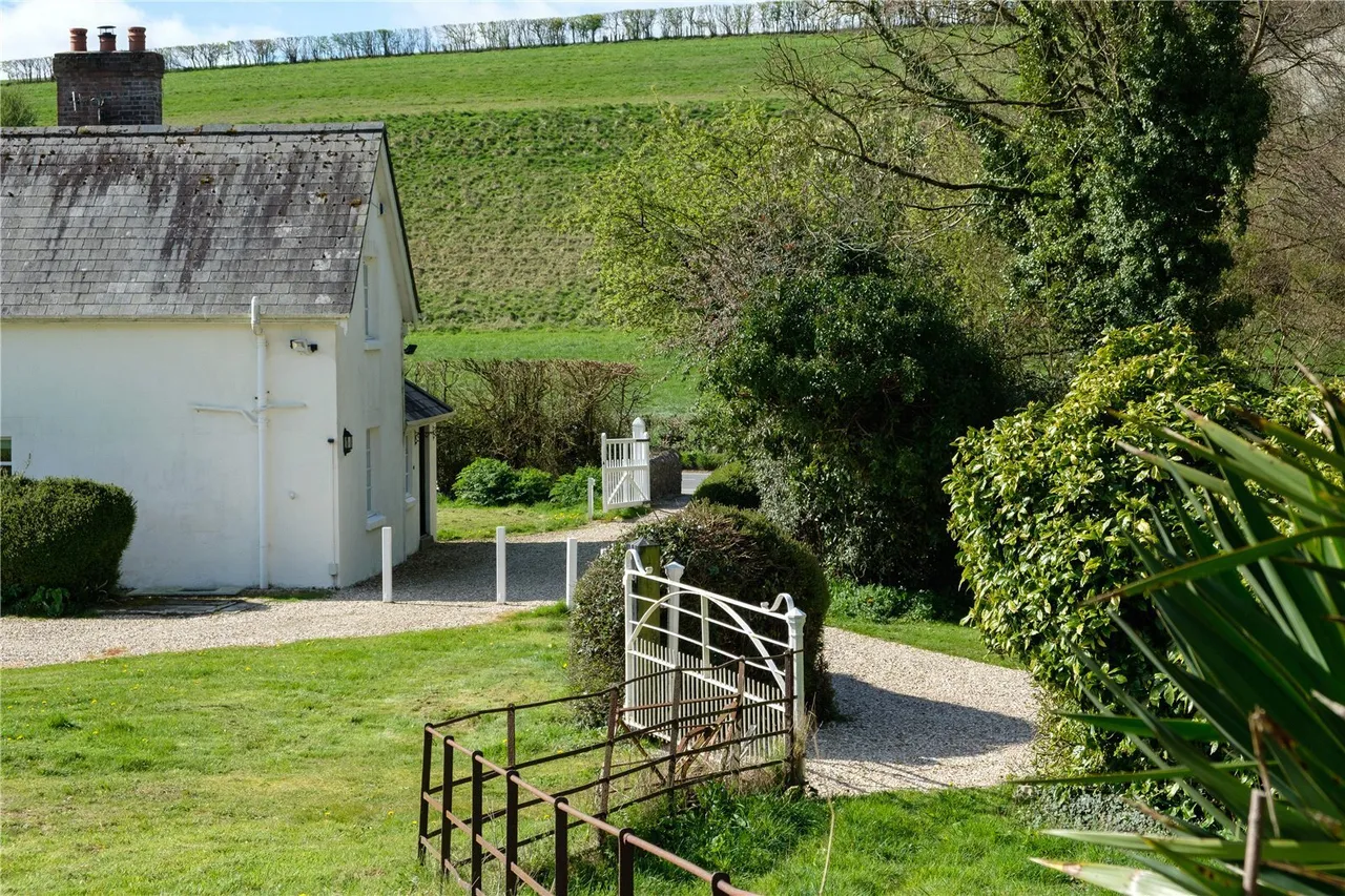 Rew, Martinstown, DT2, photo 56
