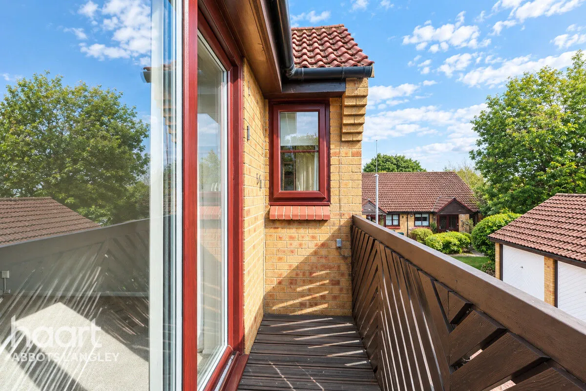 De Havilland Way, Abbots Langley, WD5, photo 15