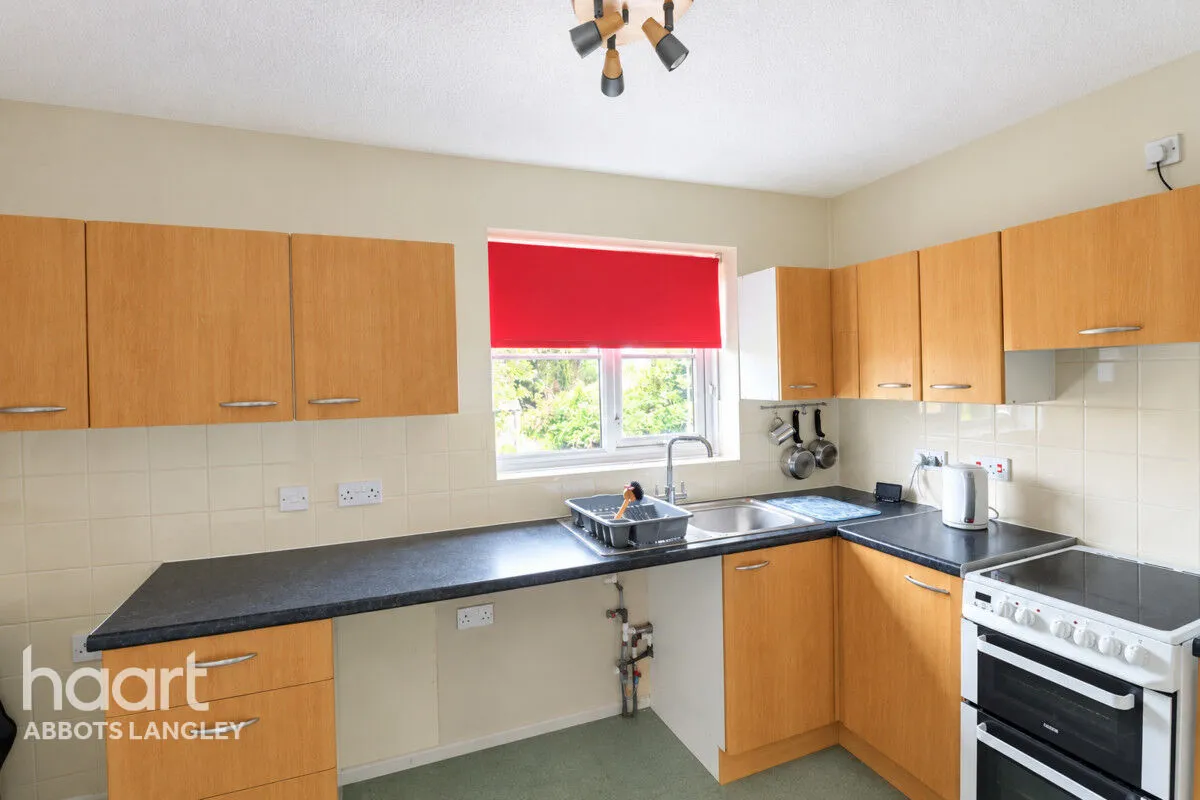 De Havilland Way, Abbots Langley, WD5, photo 6