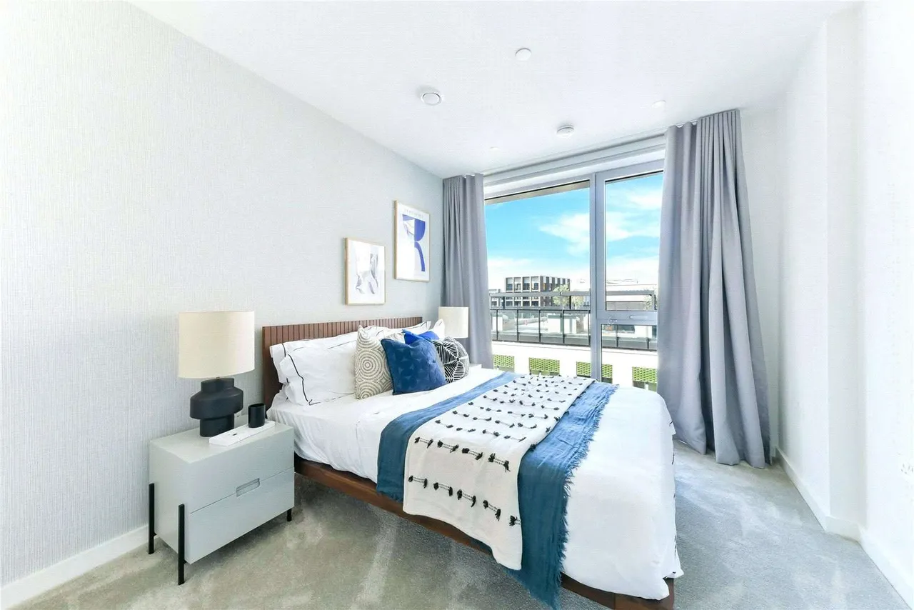 Nine Elms Lane, London, SW11 7DE, photo 6