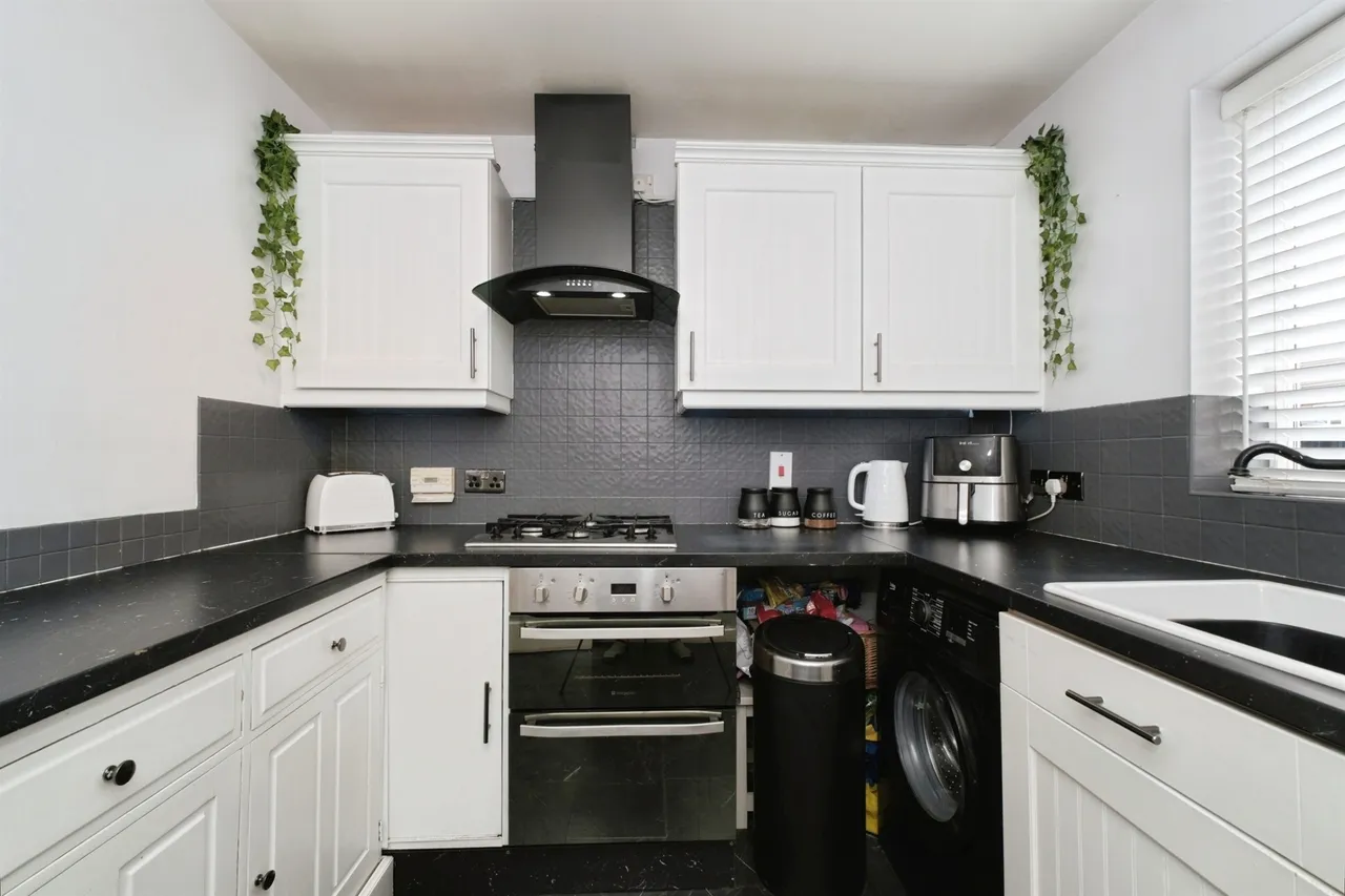 Doris Road, Ilkeston, DE7, photo 4