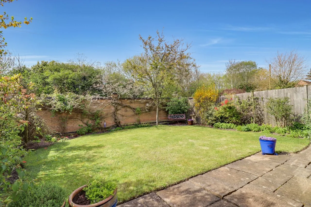 Cromwell Close, Ashby-De-La-Zouch, LE65, photo 8