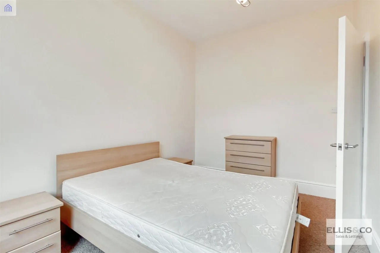 Chichele Road, London, NW2, photo 4