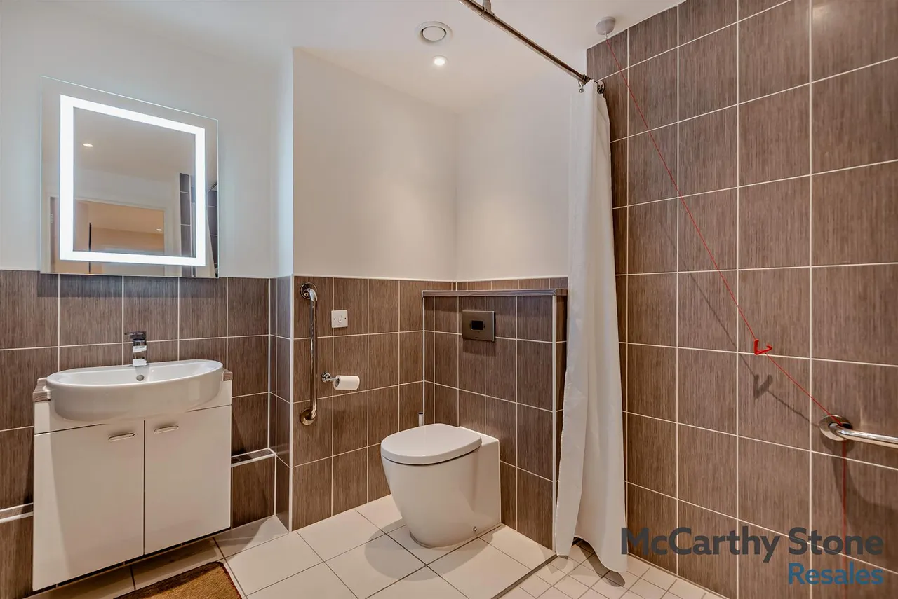 Fleet Road, Fleet, GU51, photo 24