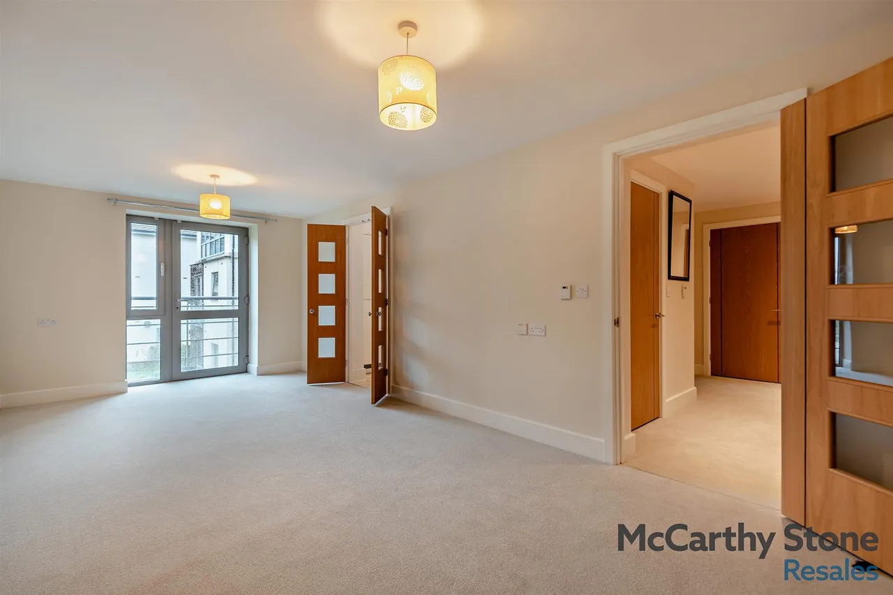 Fleet Road, Fleet, GU51, photo 2