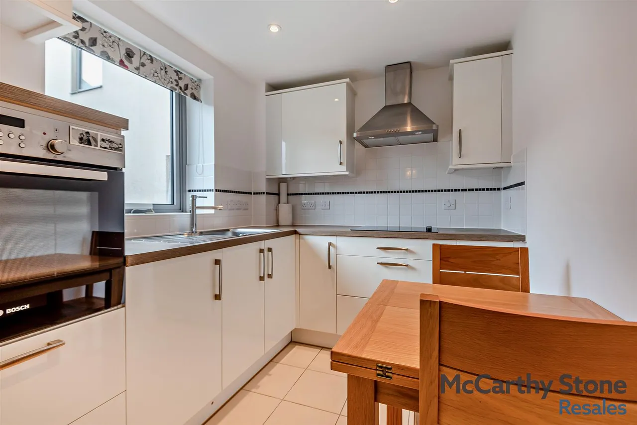 Fleet Road, Fleet, GU51, photo 12
