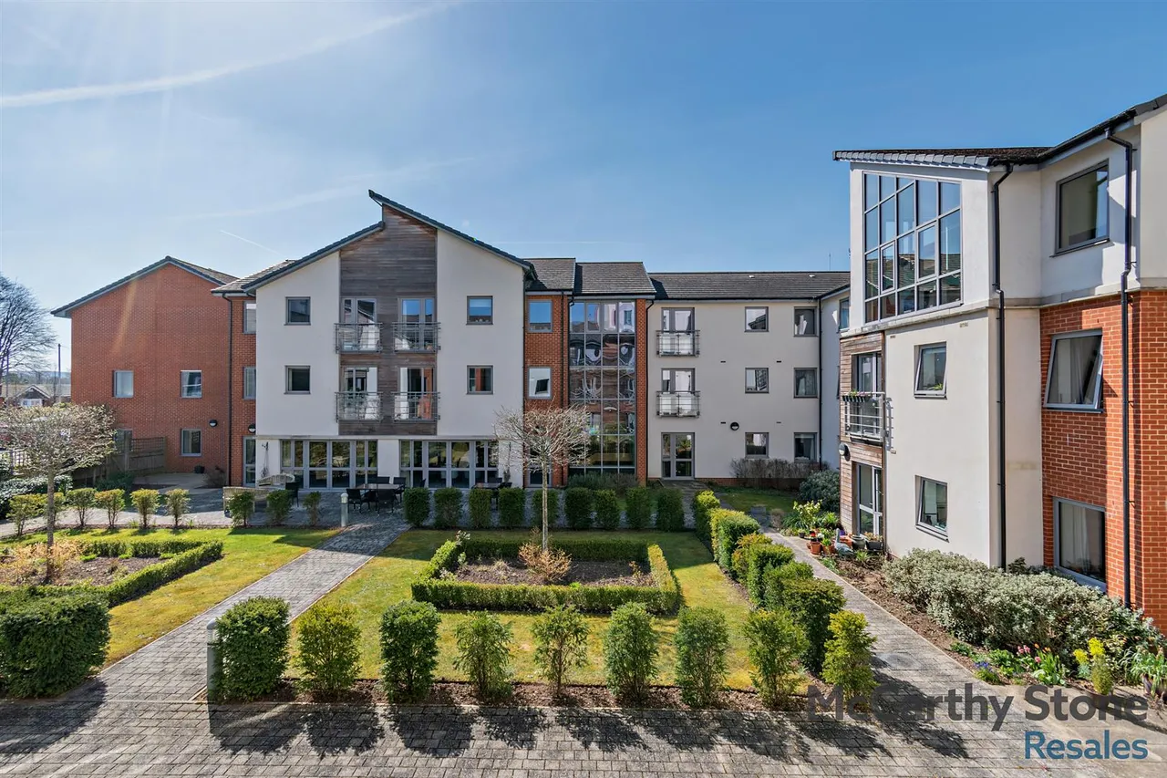 Fleet Road, Fleet, GU51, photo 14