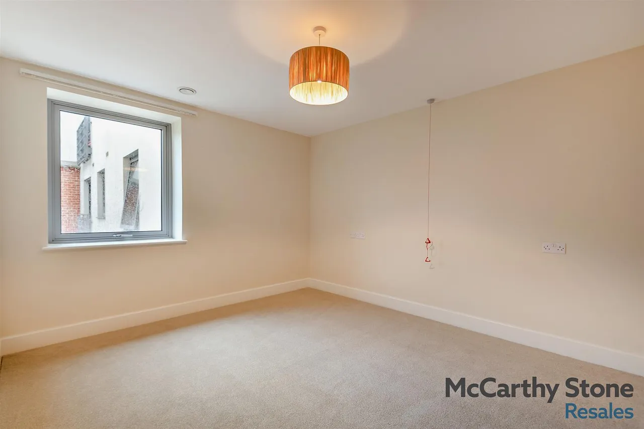 Fleet Road, Fleet, GU51, photo 7